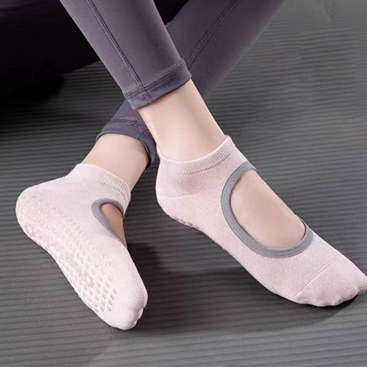 Non-Slip Yoga Socks for Women  - Yoga & Fitness With Faye The Well Being Studio Abbots Langley Reviews ulasan dan harga